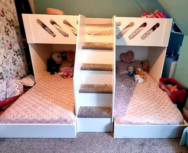 triple bunk bed with steps