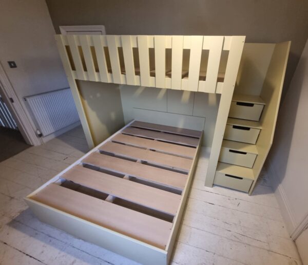 Double Deluxe - bunk bed with double bed on bottom - Image 19